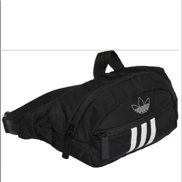 The King’s here! “OMG! 👀 Is that real cashmere!?” - Picture 5 of 6